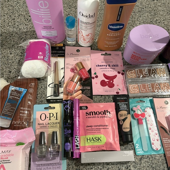 New Beauty Bundle - Picture 3 of 5